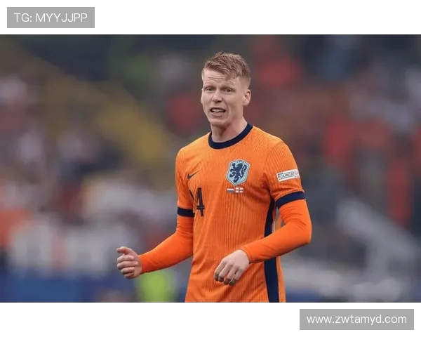 埃因霍温队长斯豪滕：对阵那不勒斯我们有机会进8球